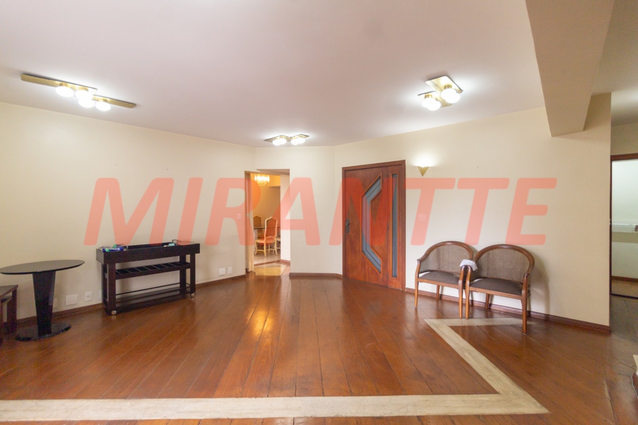 Apartamento de 190m² com 4 quartos em Santana