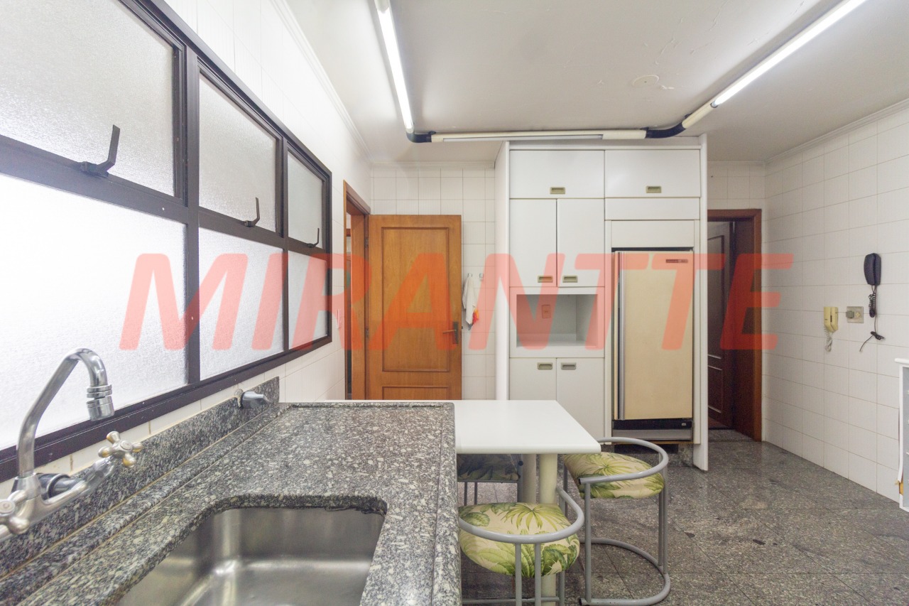 Apartamento de 190m² com 4 quartos em Santana