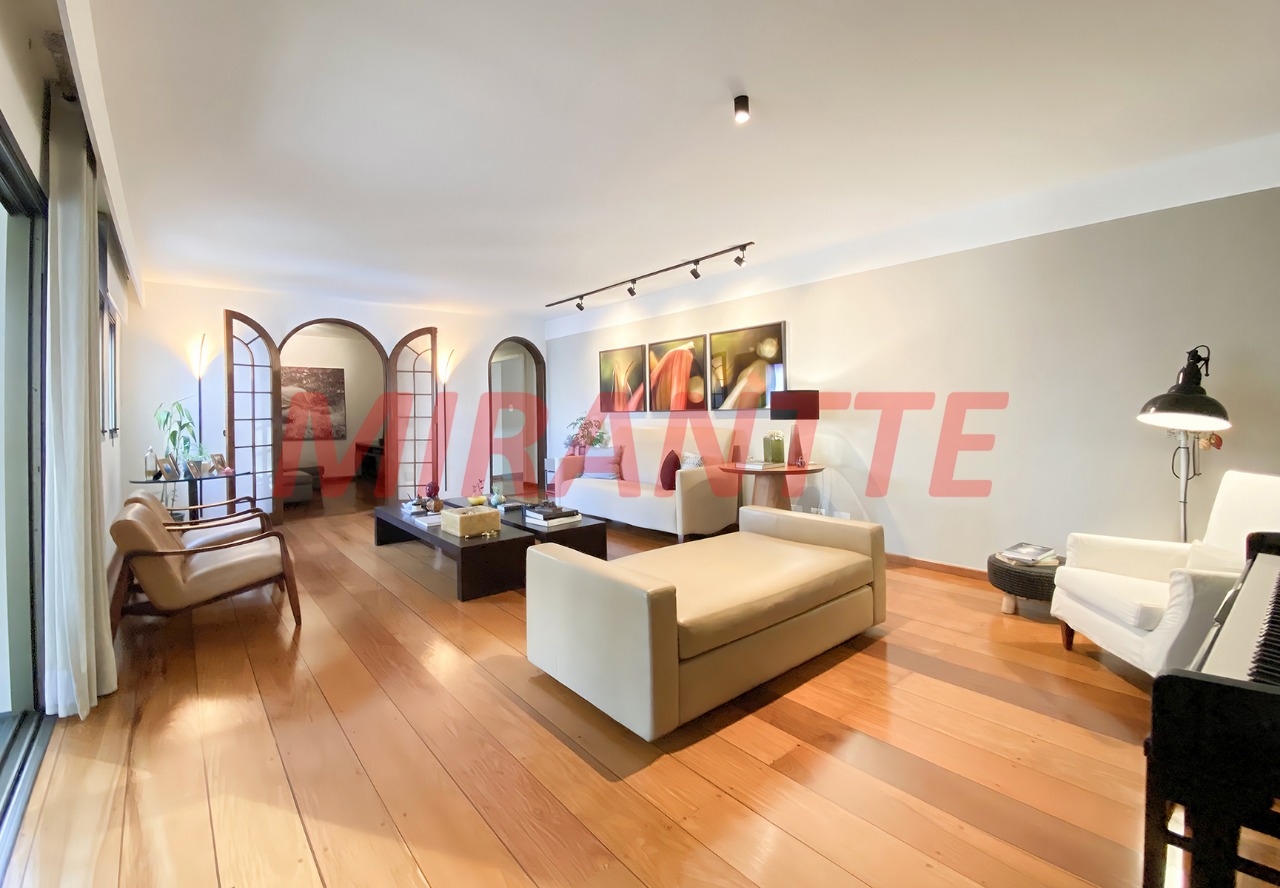 Apartamento de 162m² com 4 quartos em Morumbi