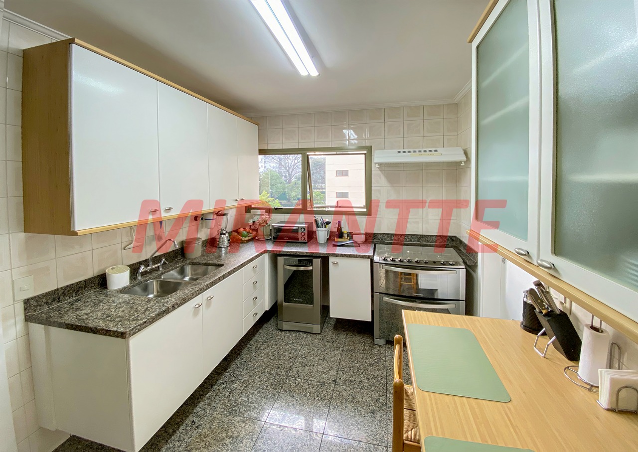 Apartamento de 162m² com 4 quartos em Morumbi