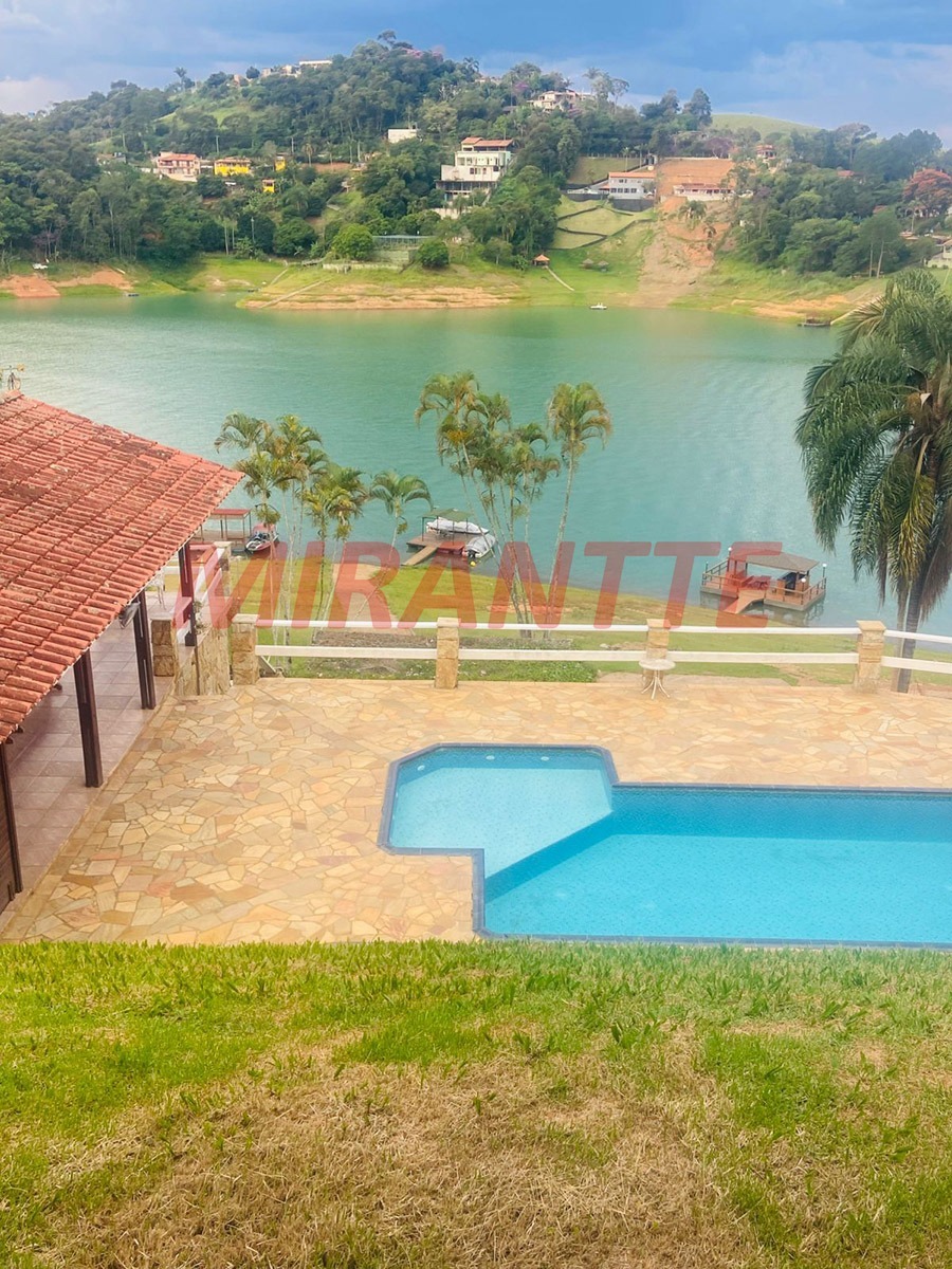 Cond. fechado de 250m² com 1 quartos em Funil