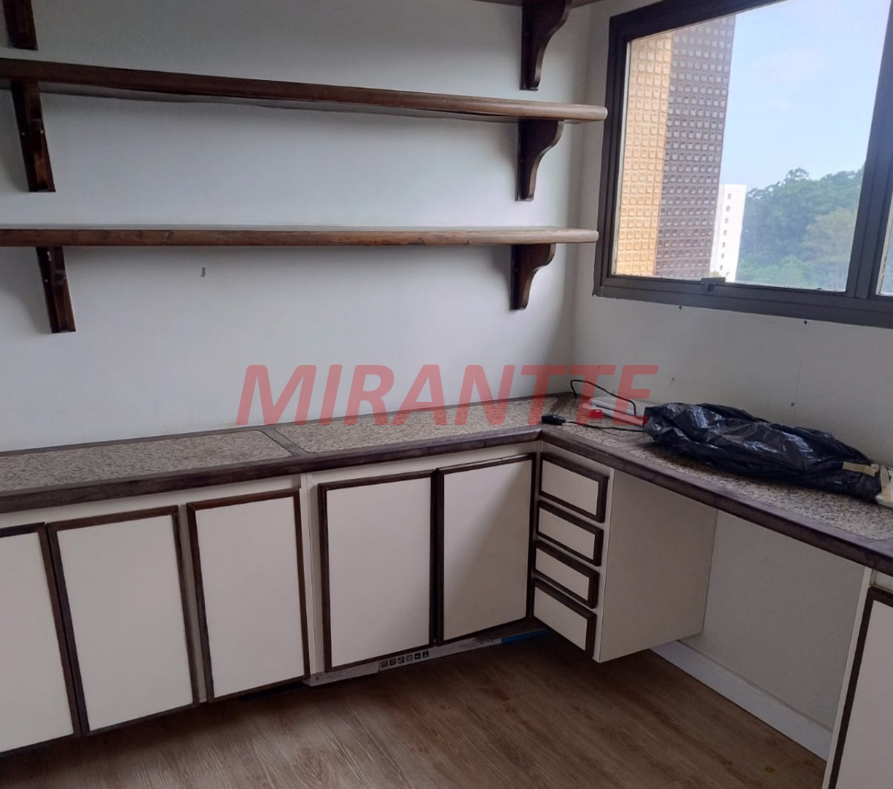 Apartamento de 186m² com 3 quartos em Jardim Floresta
