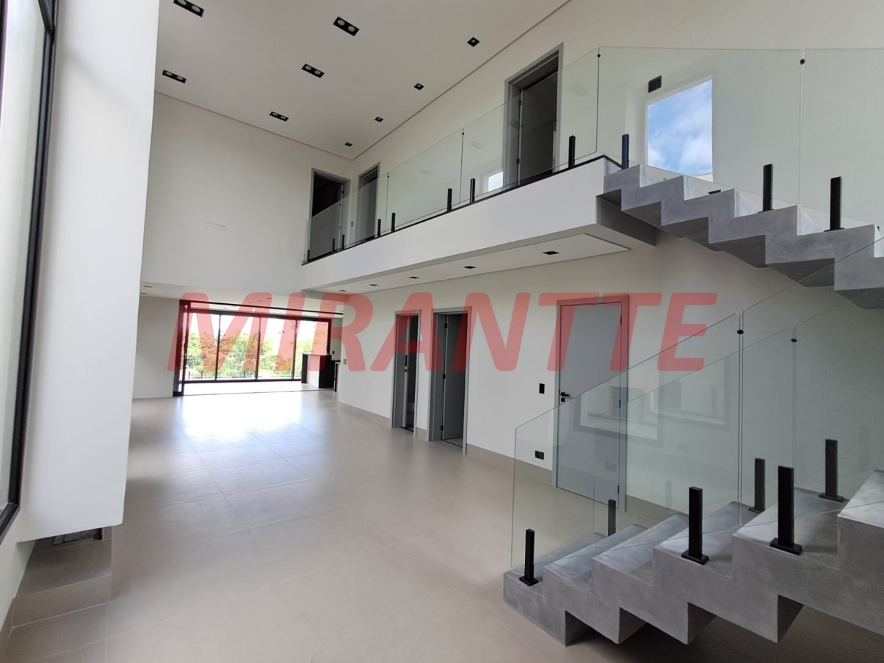 Cond. fechado de 276m² com 4 quartos em Condomínio Residencial Campos do Conde