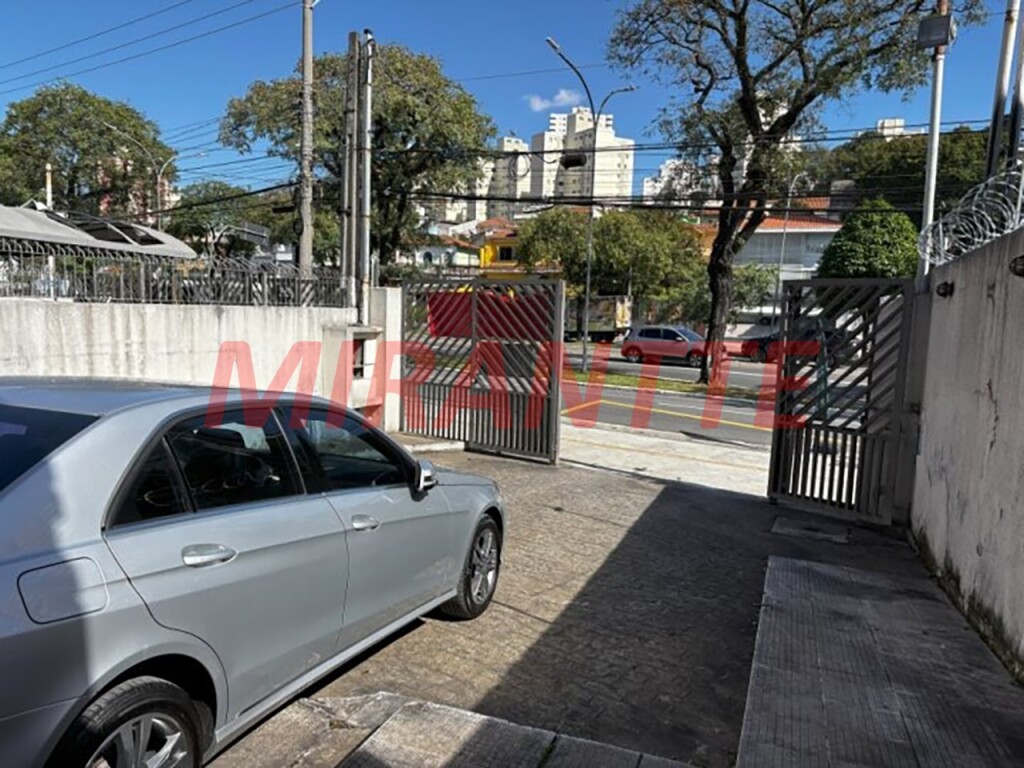 Terreno de 1313m² em Vila Monumento