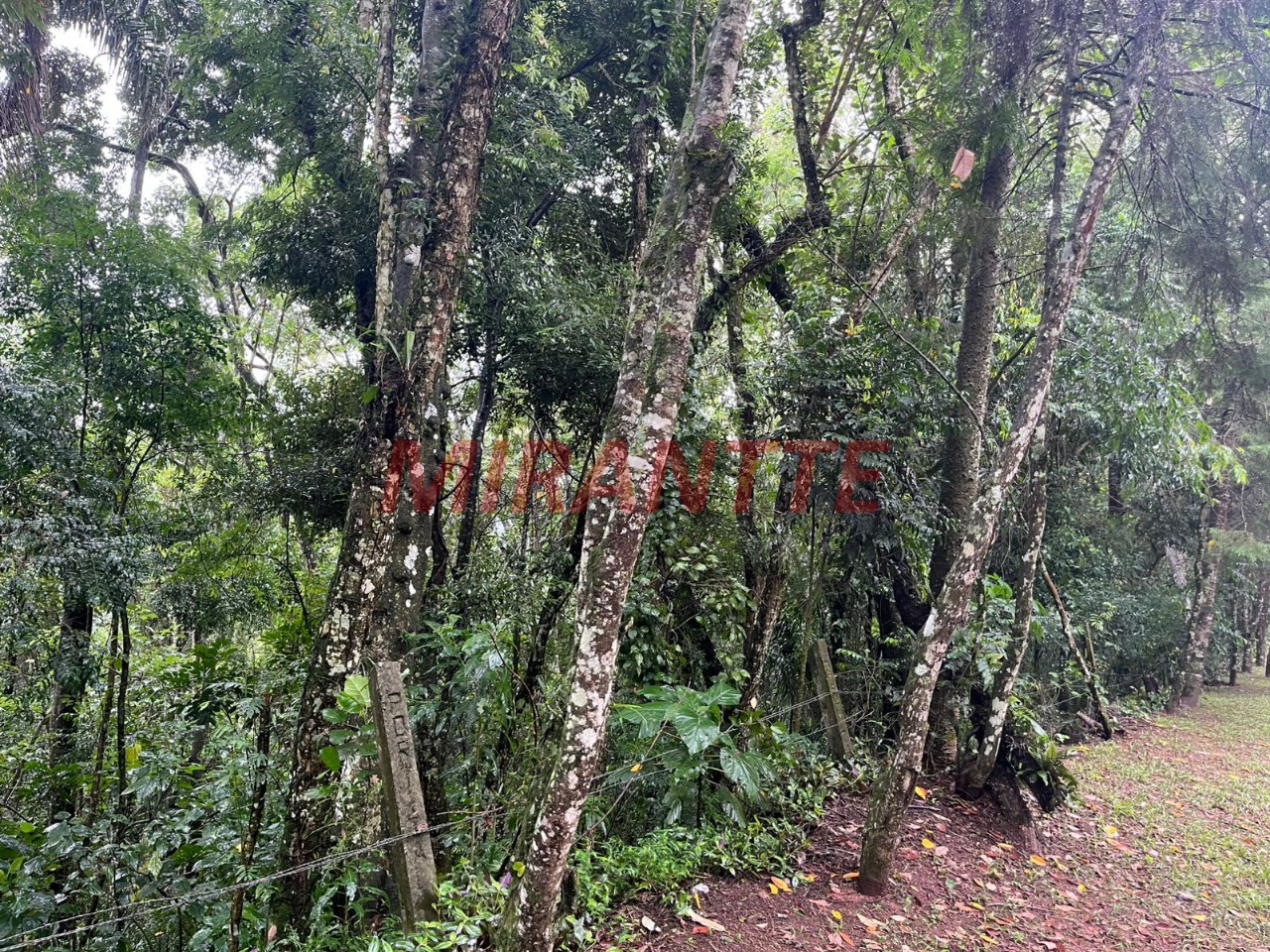 Terreno de m² em Serra da Cantareira
