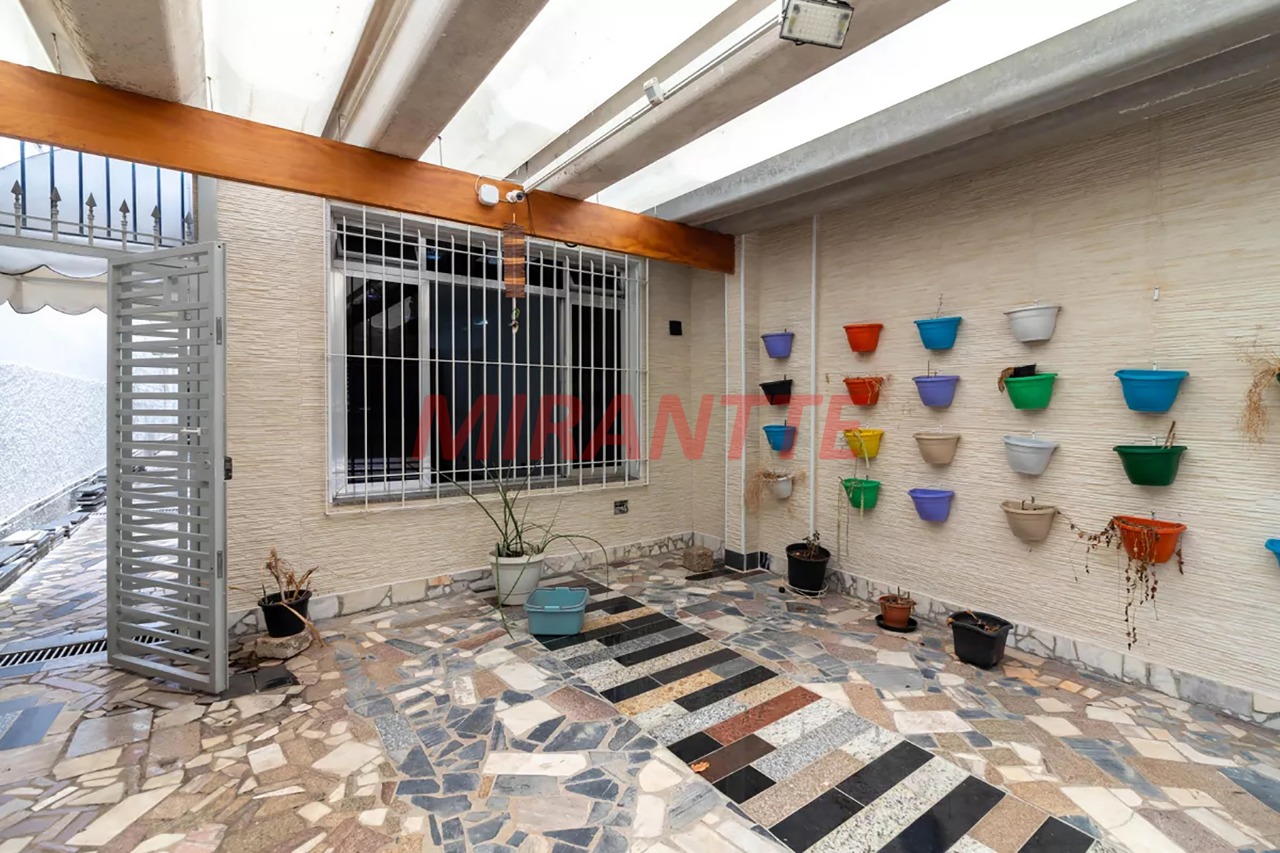 Casa terrea de 159m² com 4 quartos em Imirim