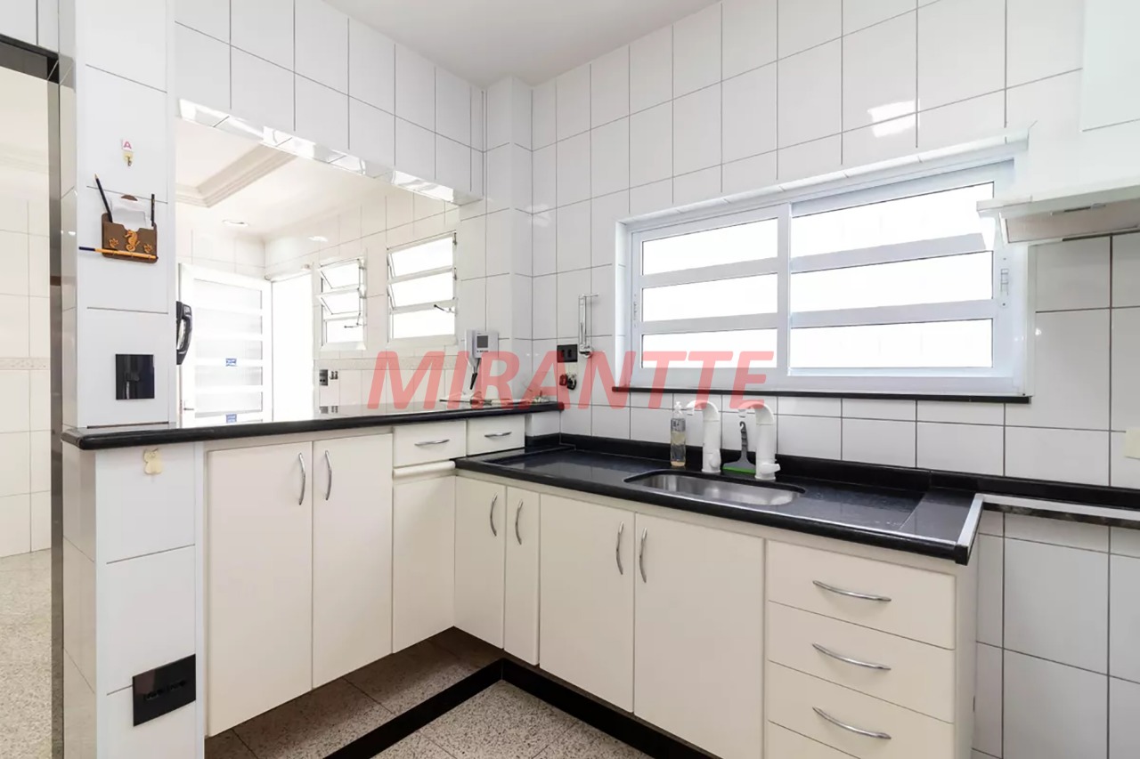 Casa terrea de 159m² com 4 quartos em Imirim