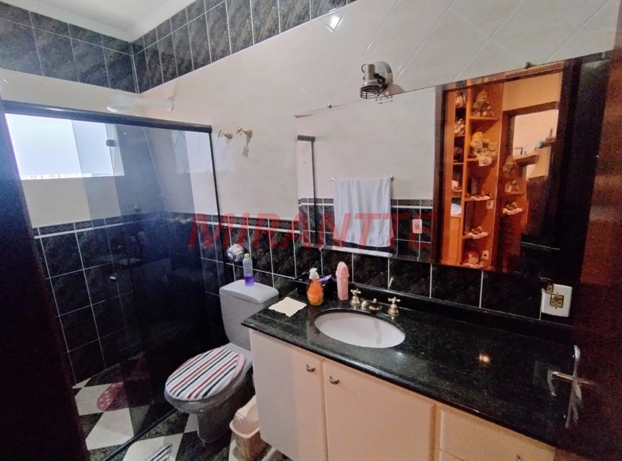 Sobrado de 229m² com 4 quartos em Lauzane Paulista