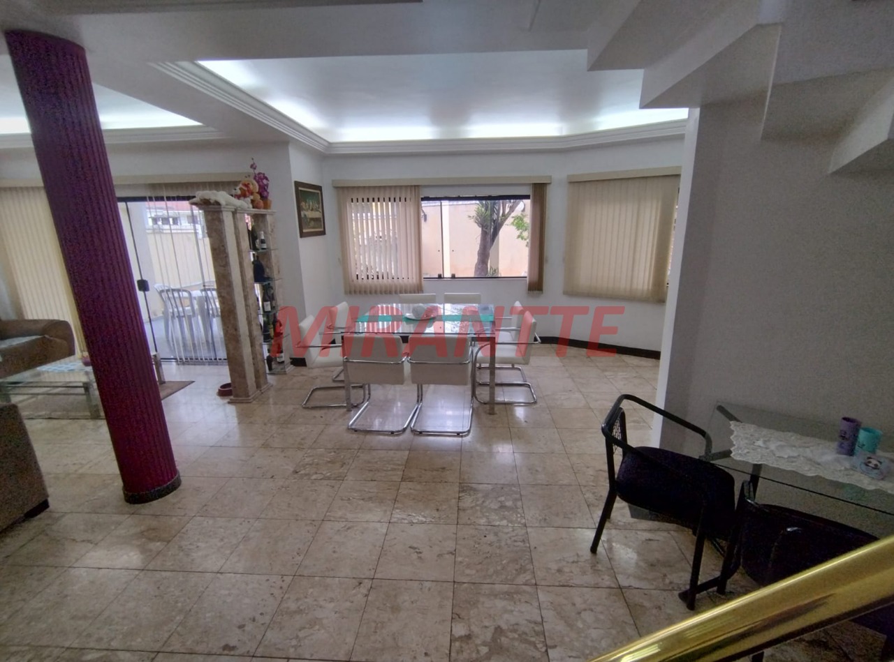 Sobrado de 229m² com 4 quartos em Lauzane Paulista