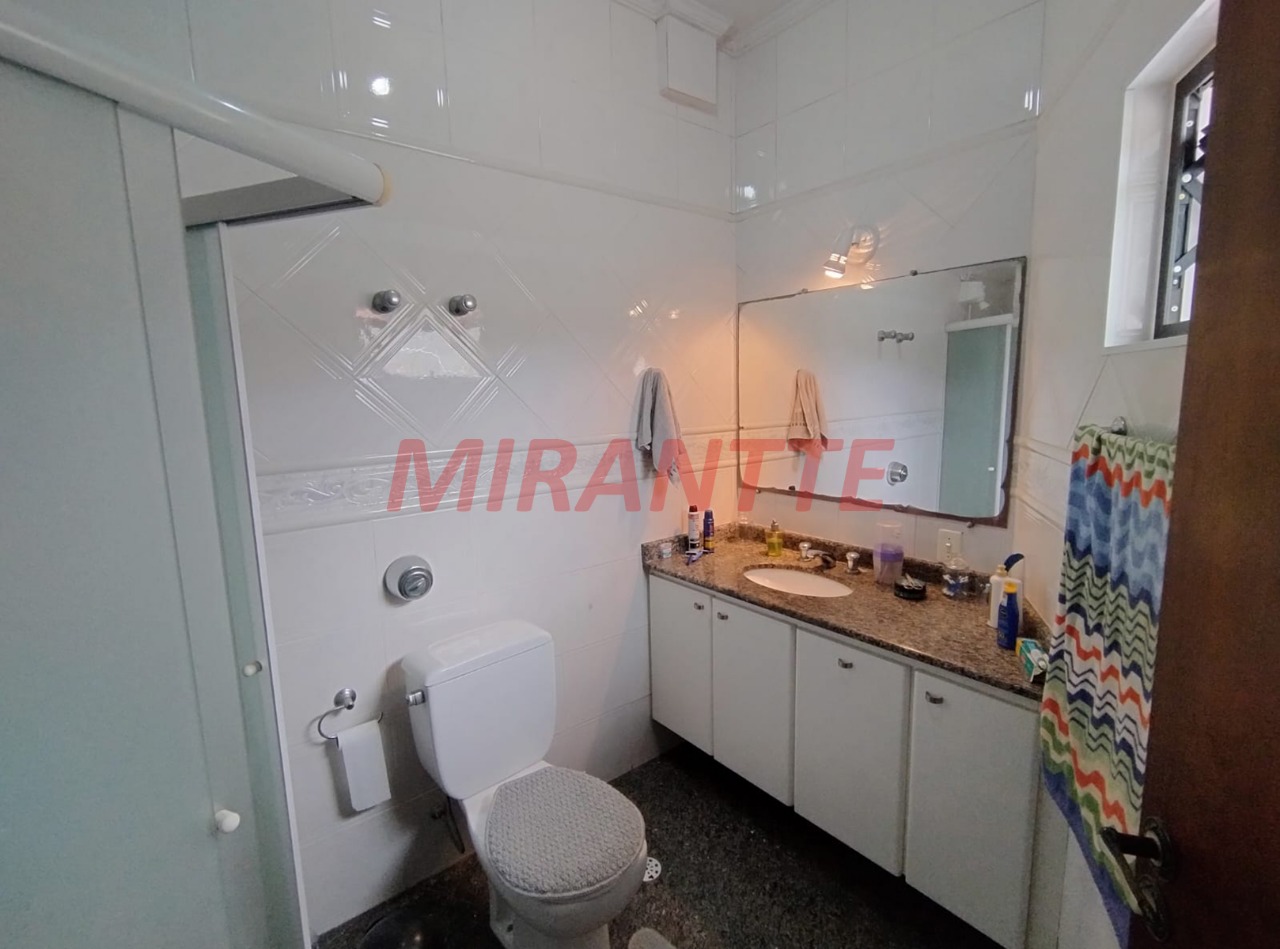 Sobrado de 229m² com 4 quartos em Lauzane Paulista