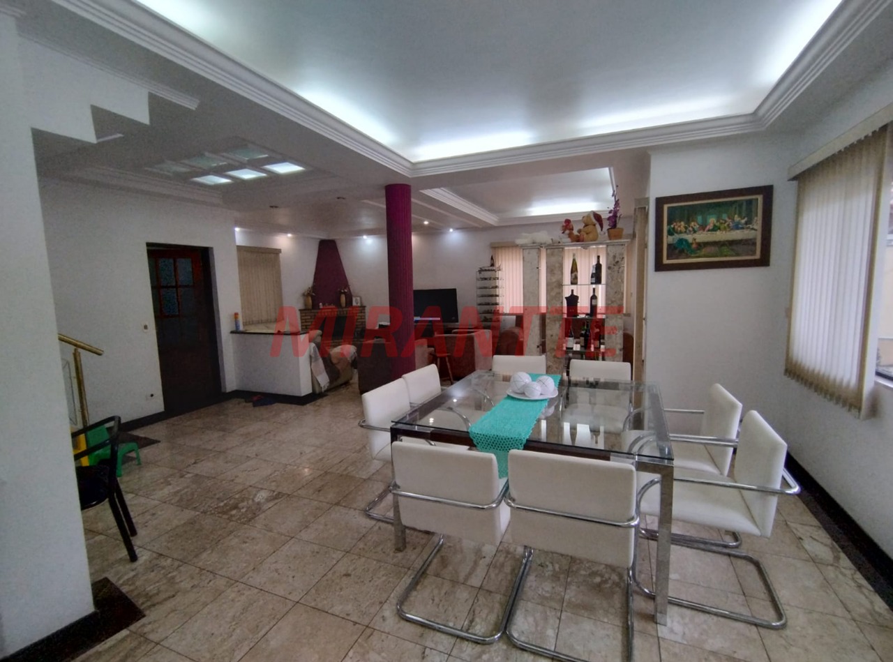 Sobrado de 229m² com 4 quartos em Lauzane Paulista