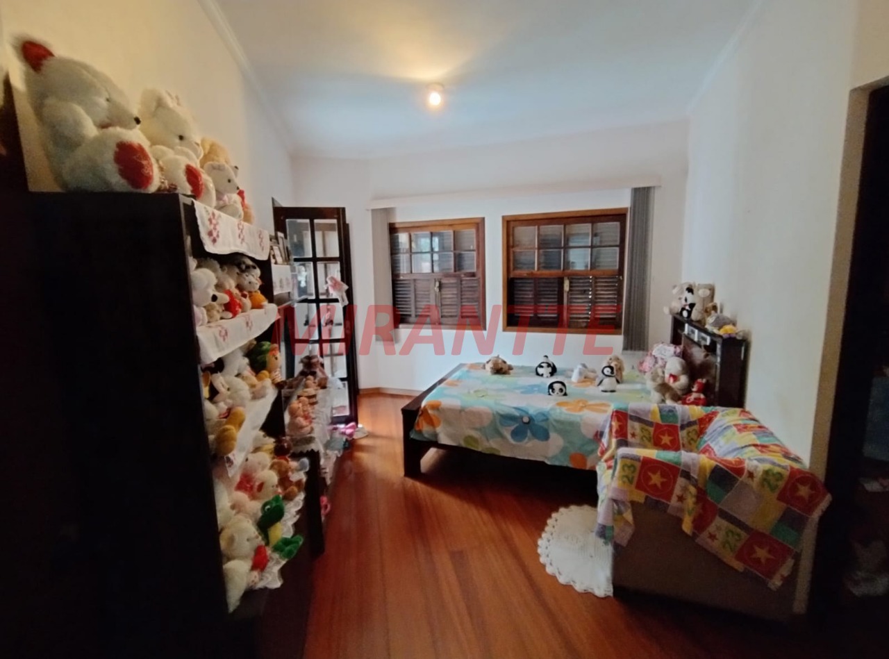 Sobrado de 229m² com 4 quartos em Lauzane Paulista
