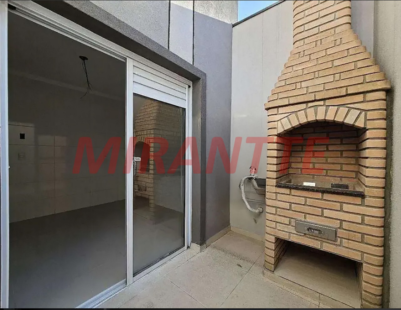 Sobrado de 100m² com 3 quartos em Água Fria