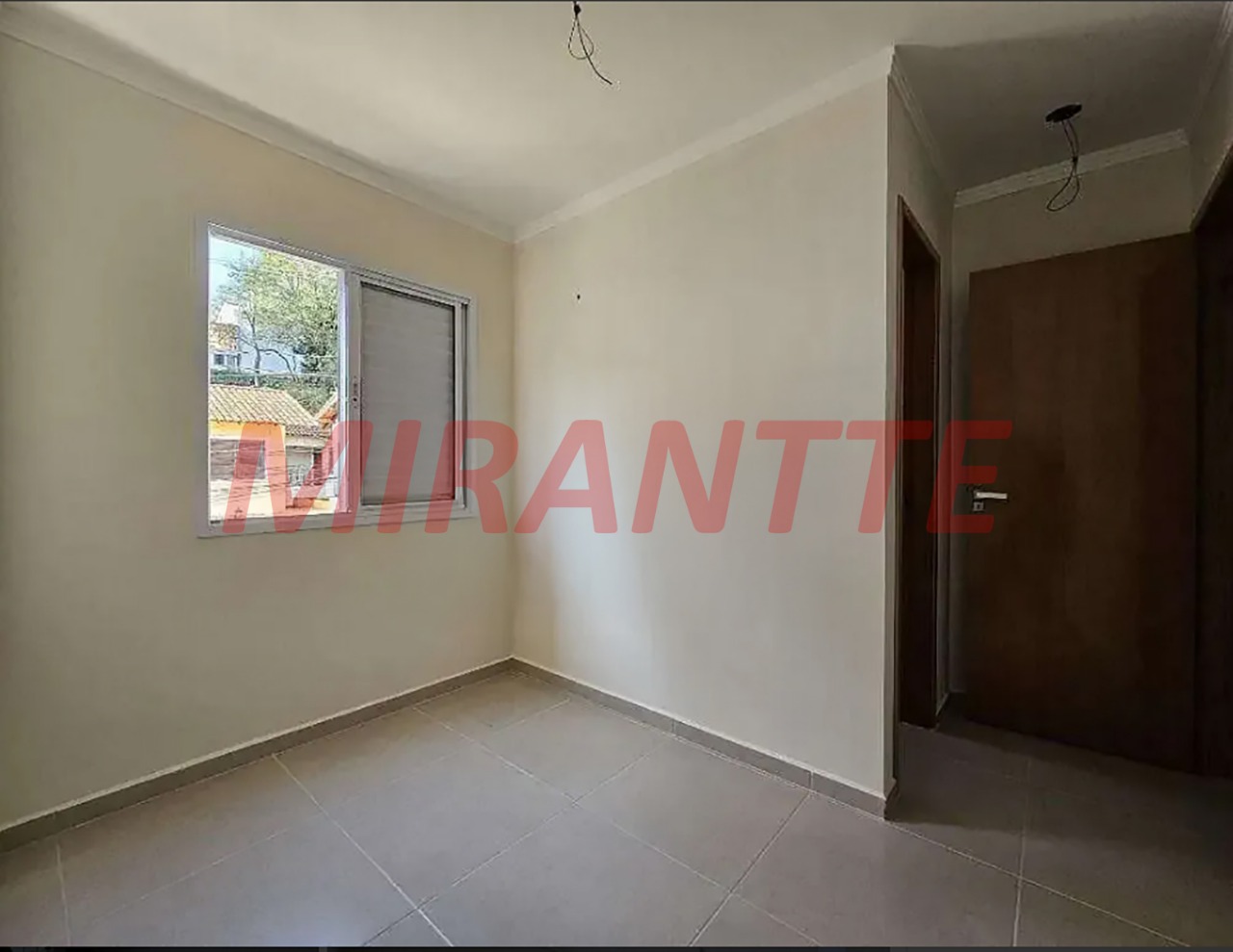 Sobrado de 100m² com 3 quartos em Água Fria