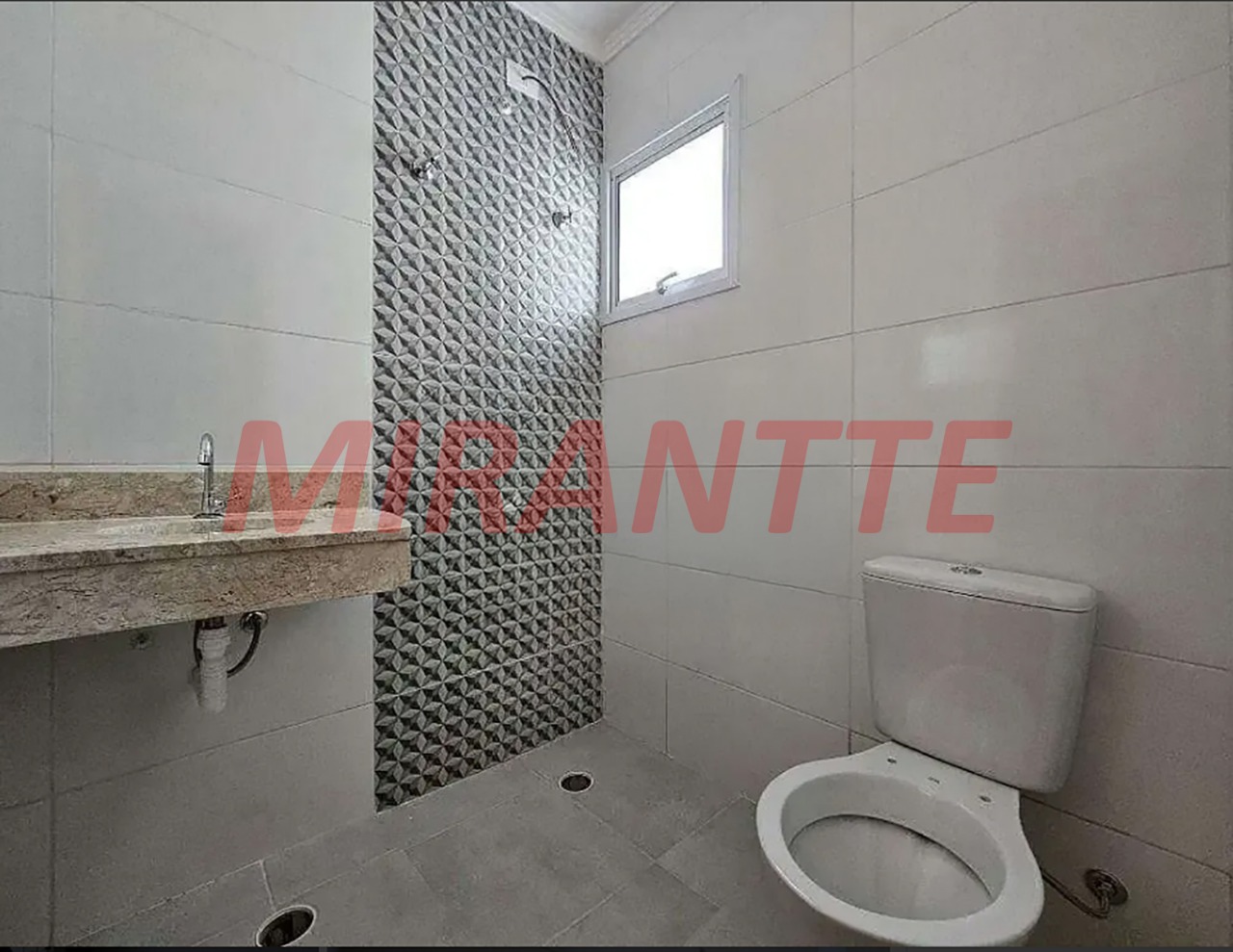 Sobrado de 100m² com 3 quartos em Água Fria