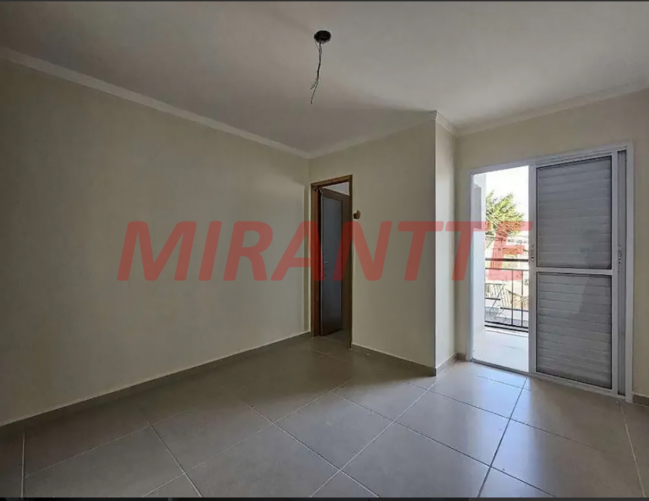 Sobrado de 100m² com 3 quartos em Água Fria