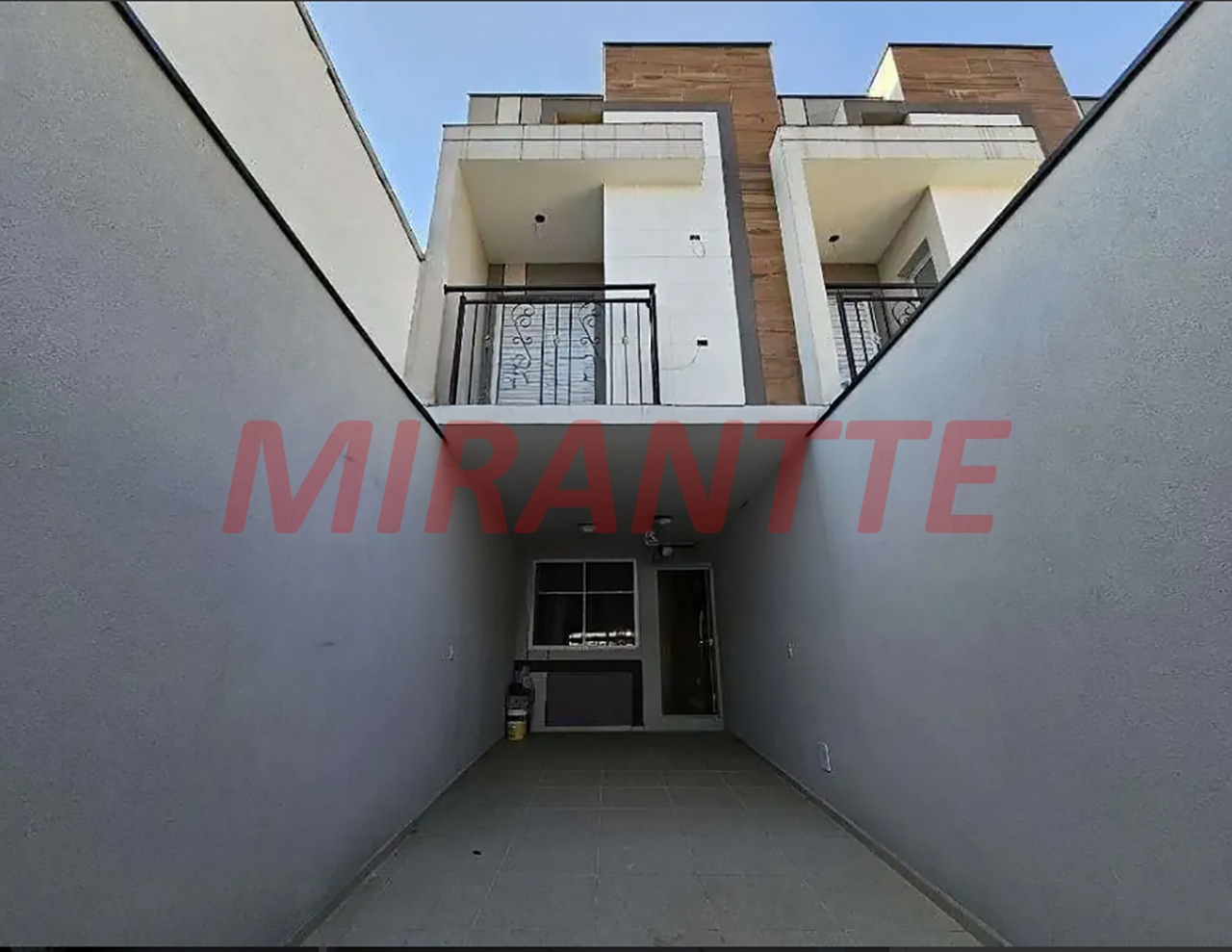 Sobrado de 100m² com 3 quartos em Água Fria