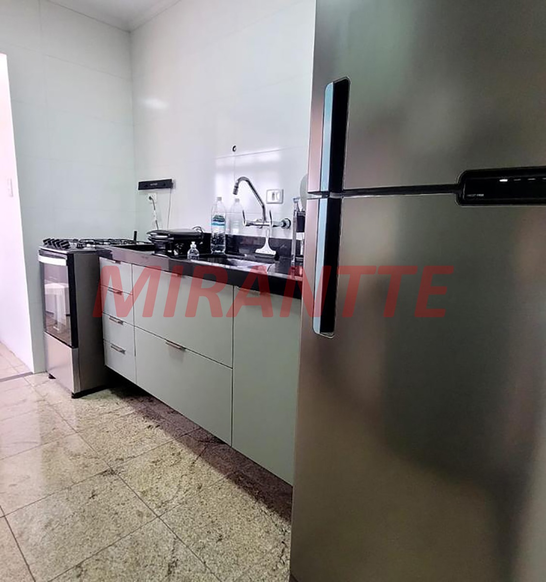 Apartamento de 73m² com 3 quartos em Água Fria