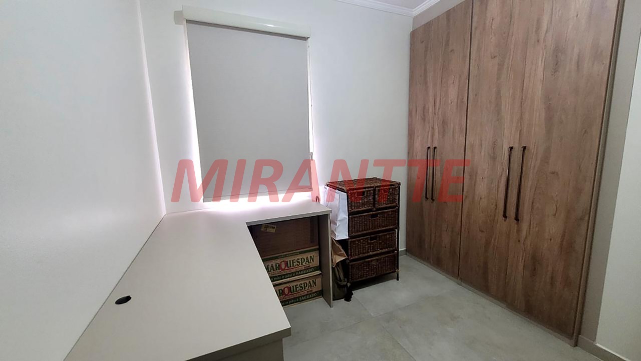 Apartamento de 73m² com 3 quartos em Água Fria
