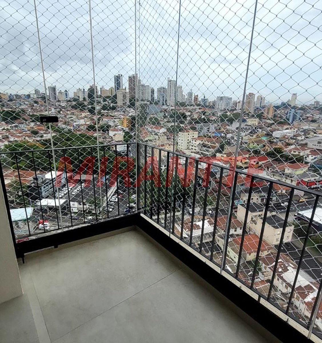 Apartamento de 73m² com 3 quartos em Água Fria