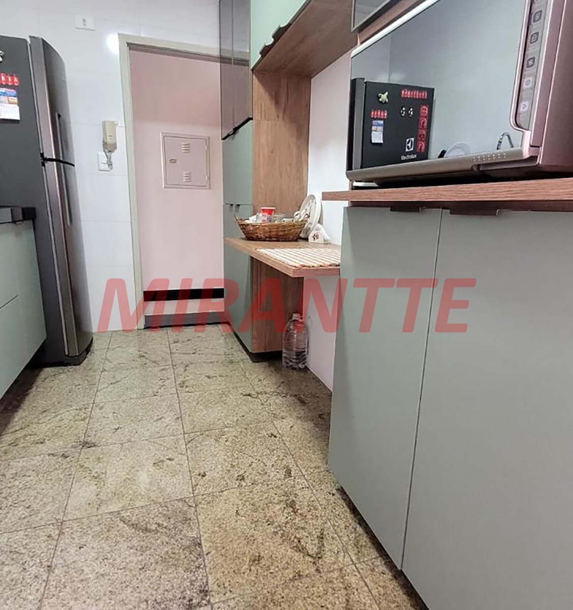 Apartamento de 73m² com 3 quartos em Água Fria