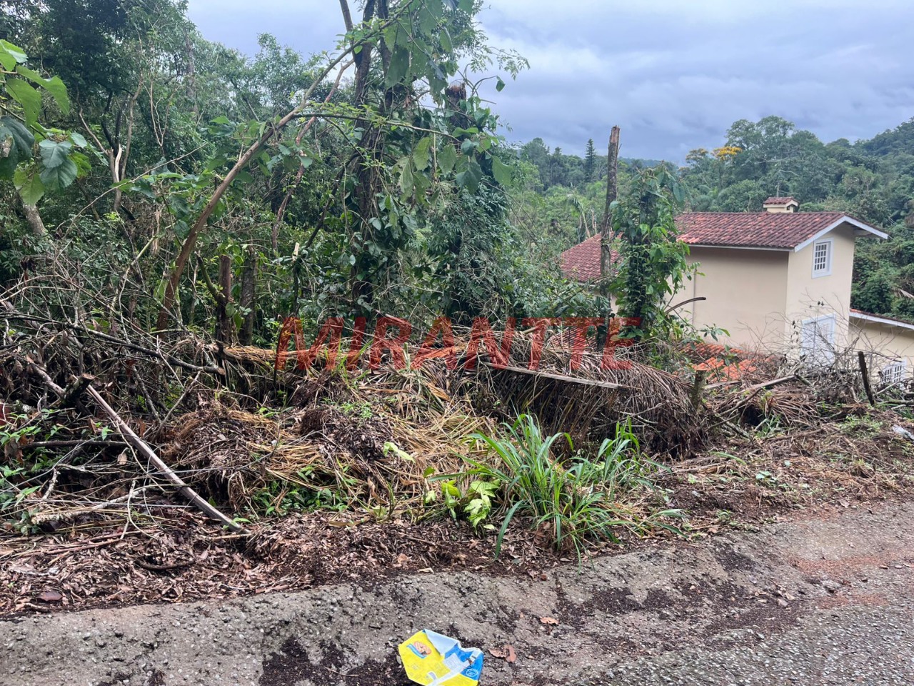 Terreno de m² em Roseira