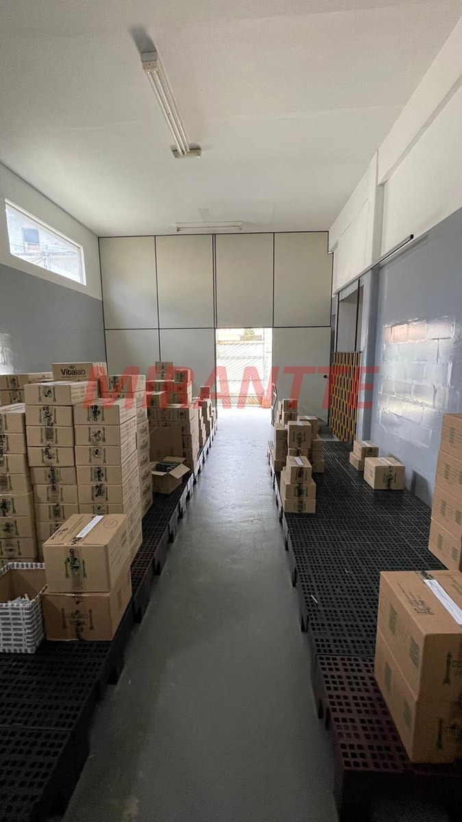 Galpao de 1410m² em Vila Amelia