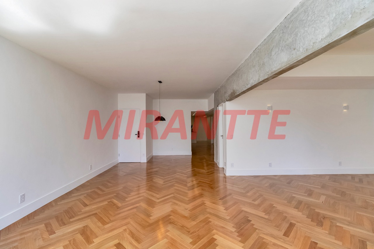 Apartamento de 142.96m² com 2 quartos em Cerqueira César