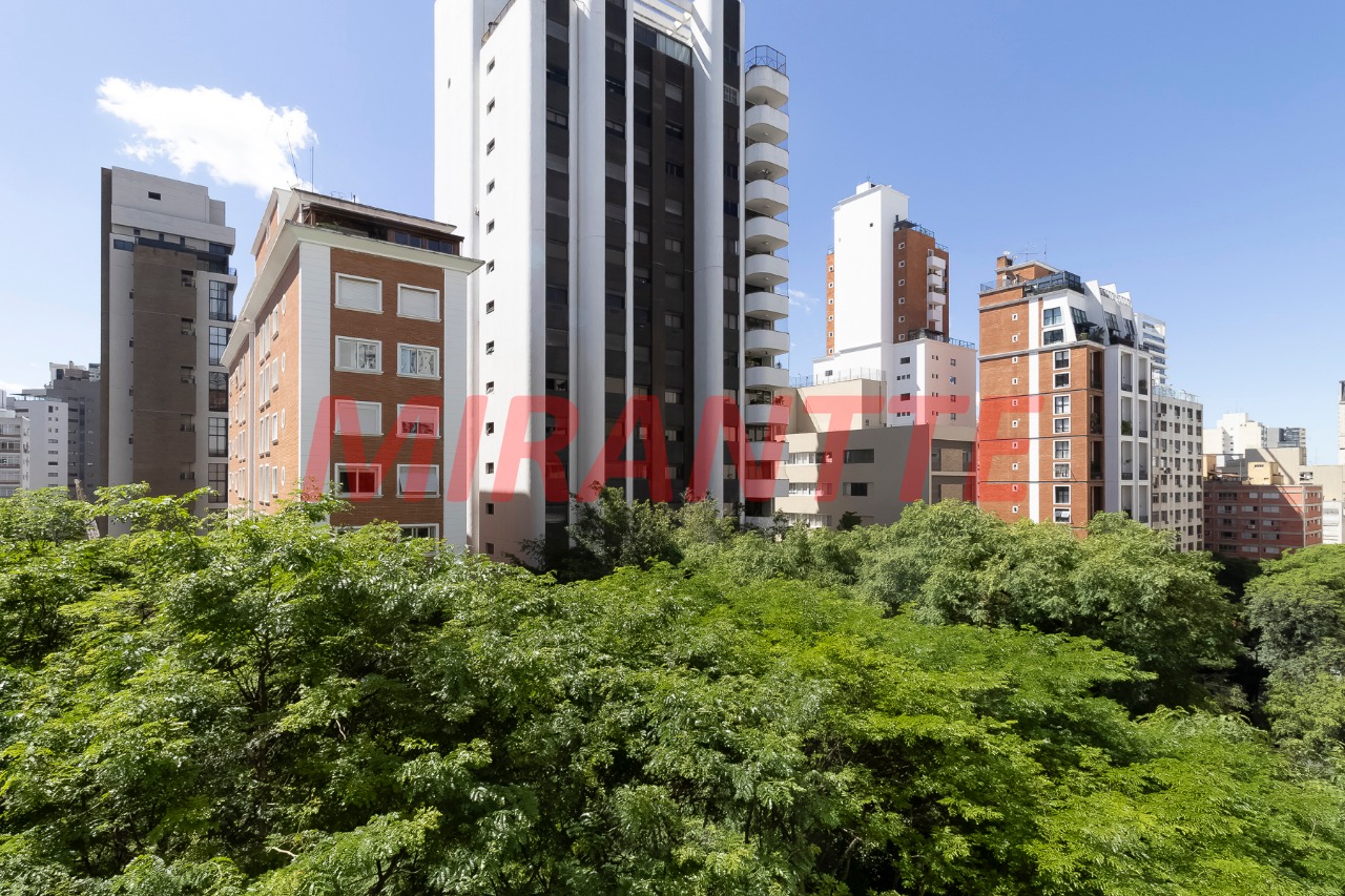 Apartamento de 142.96m² com 2 quartos em Cerqueira César