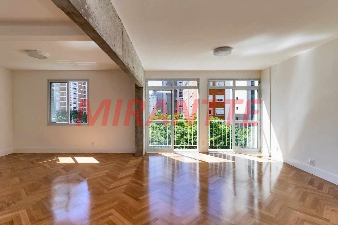 Apartamento de 142.96m² com 2 quartos em Cerqueira César
