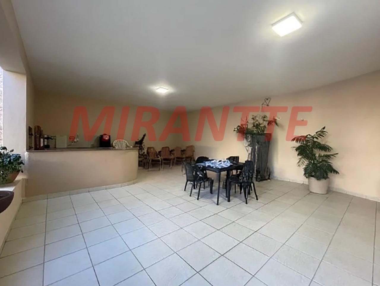 Sobrado de 482m² com 4 quartos em Jardim França