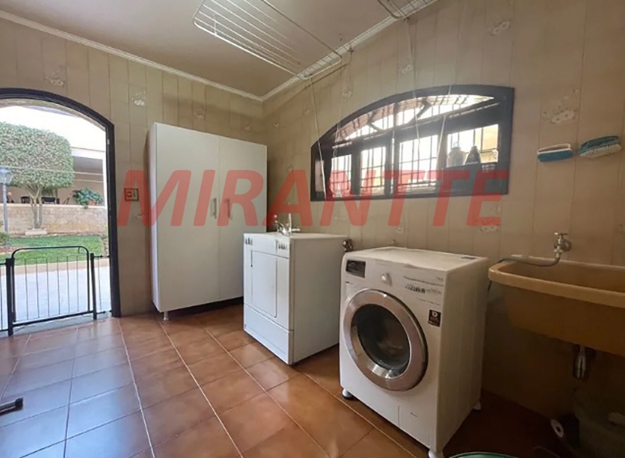 Sobrado de 482m² com 4 quartos em Jardim França