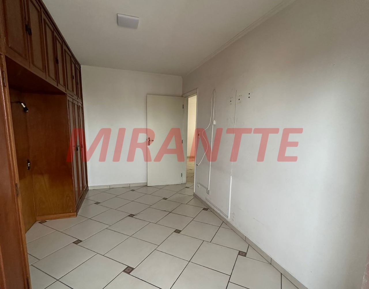 Apartamento de 74m² com 2 quartos em Vila Aurora (Zona Norte)