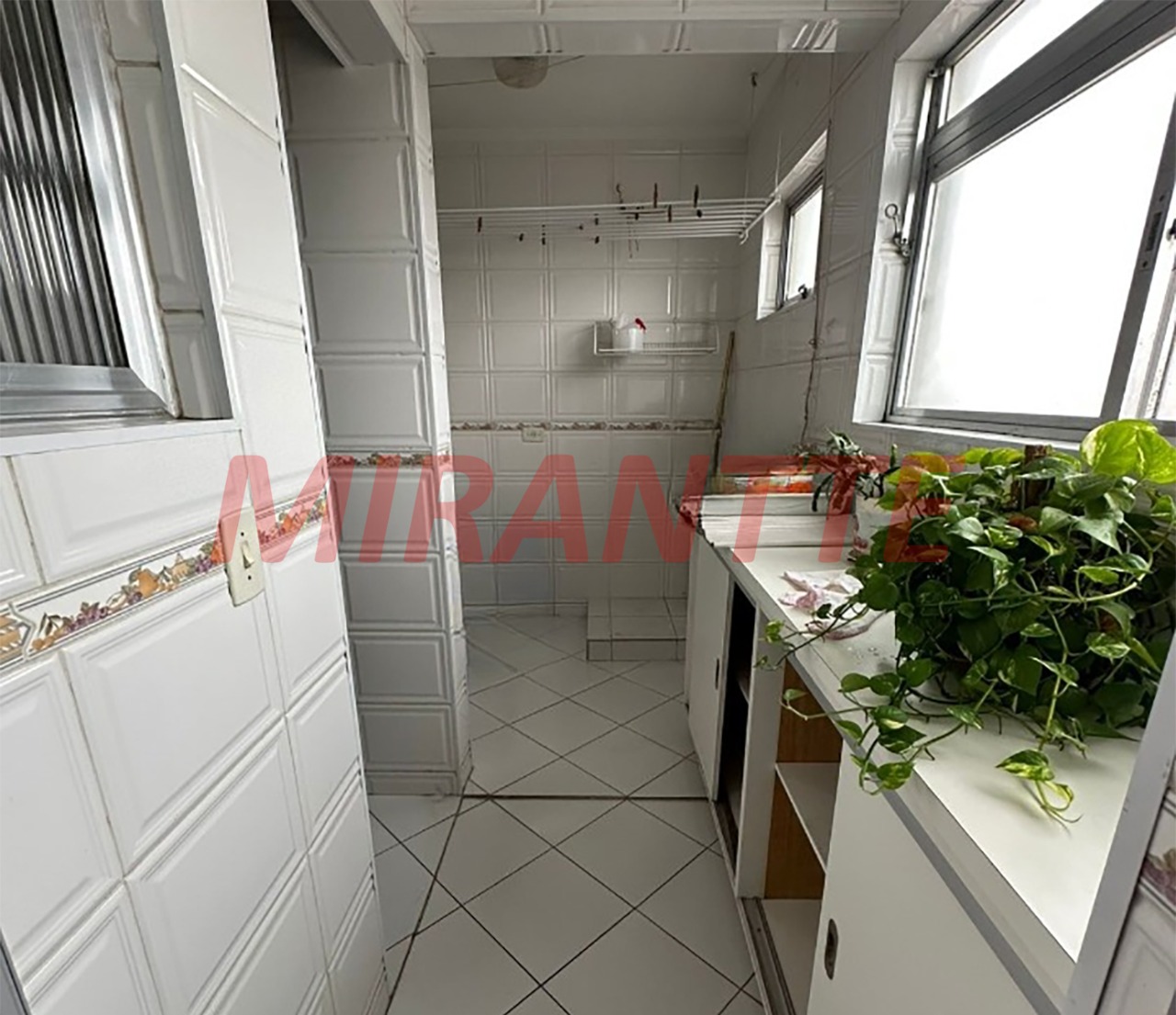 Apartamento de 74m² com 2 quartos em Vila Aurora (Zona Norte)