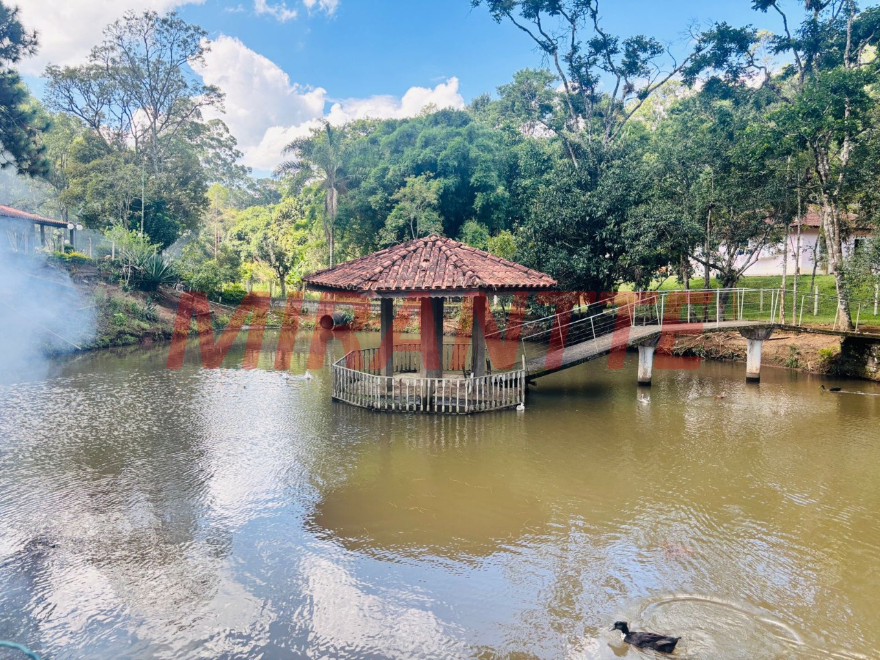 ChÁcara de 650m² com 5 quartos em Quatro Cantos