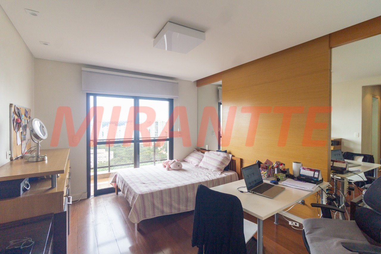 Apartamento de 420m² com 4 quartos em Santana