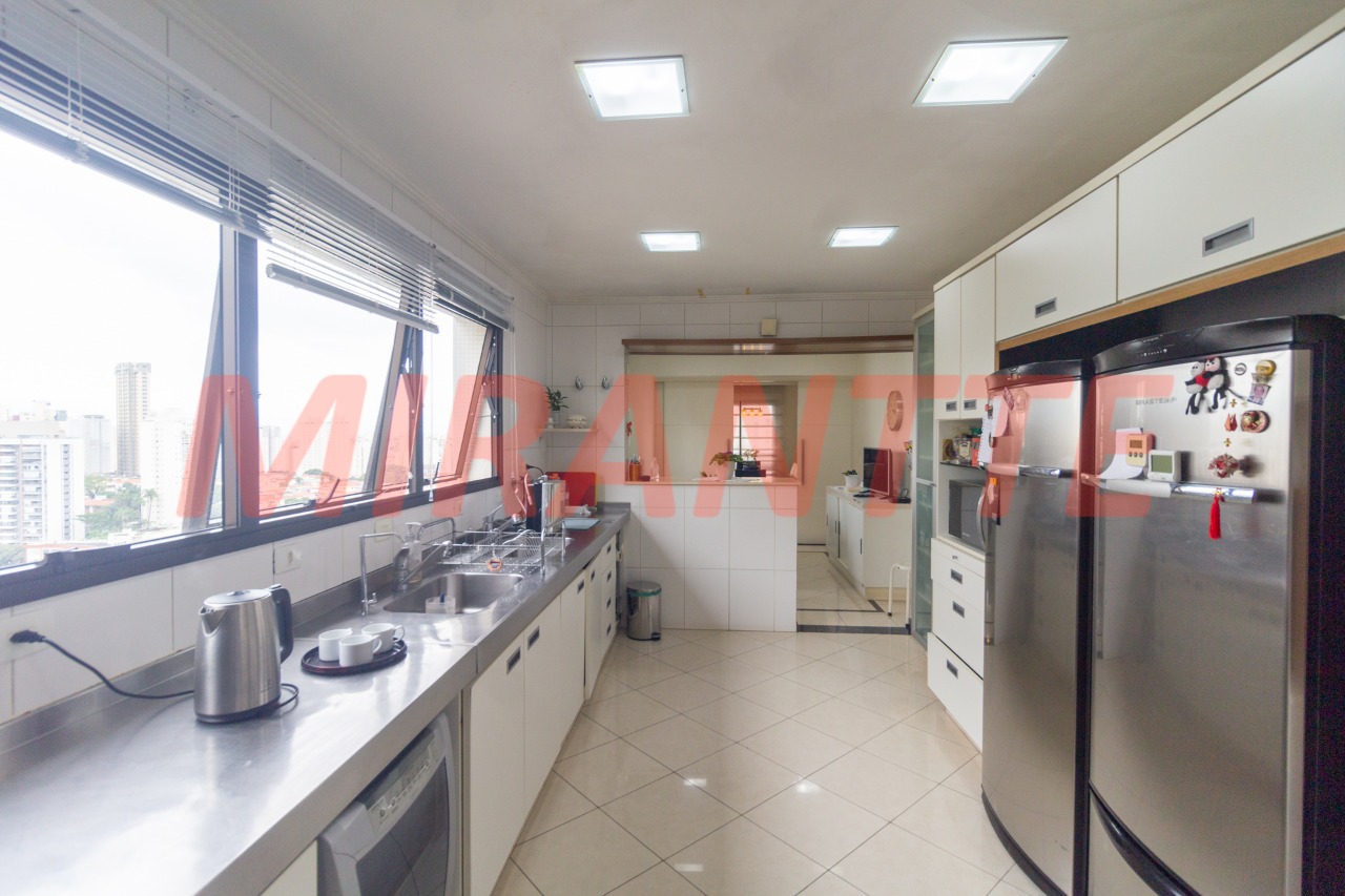 Apartamento de 420m² com 4 quartos em Santana