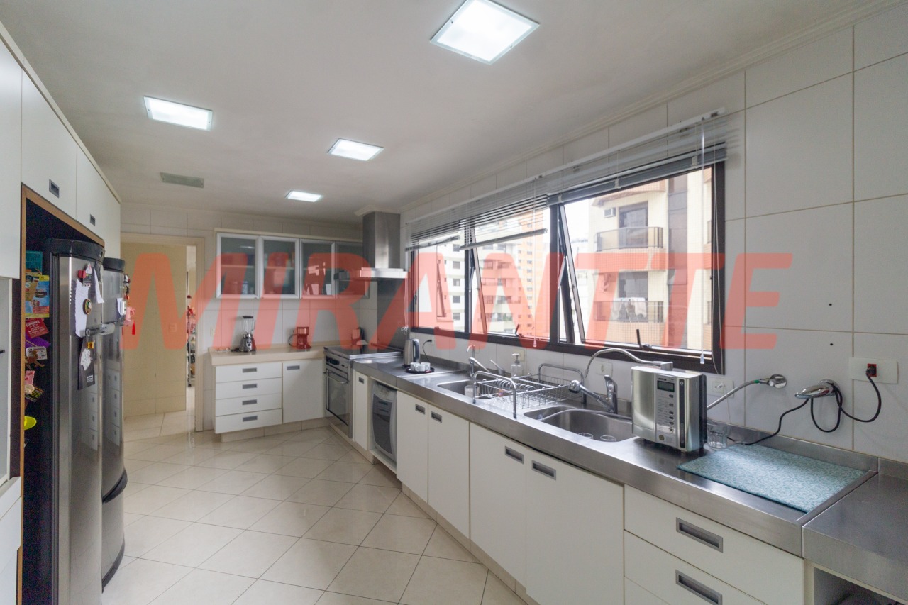 Apartamento de 420m² com 4 quartos em Santana