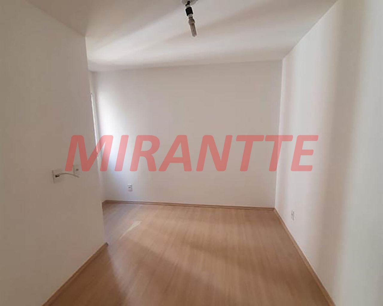 Apartamento de 58m² com 2 quartos em Jardim Flor da Montanha
