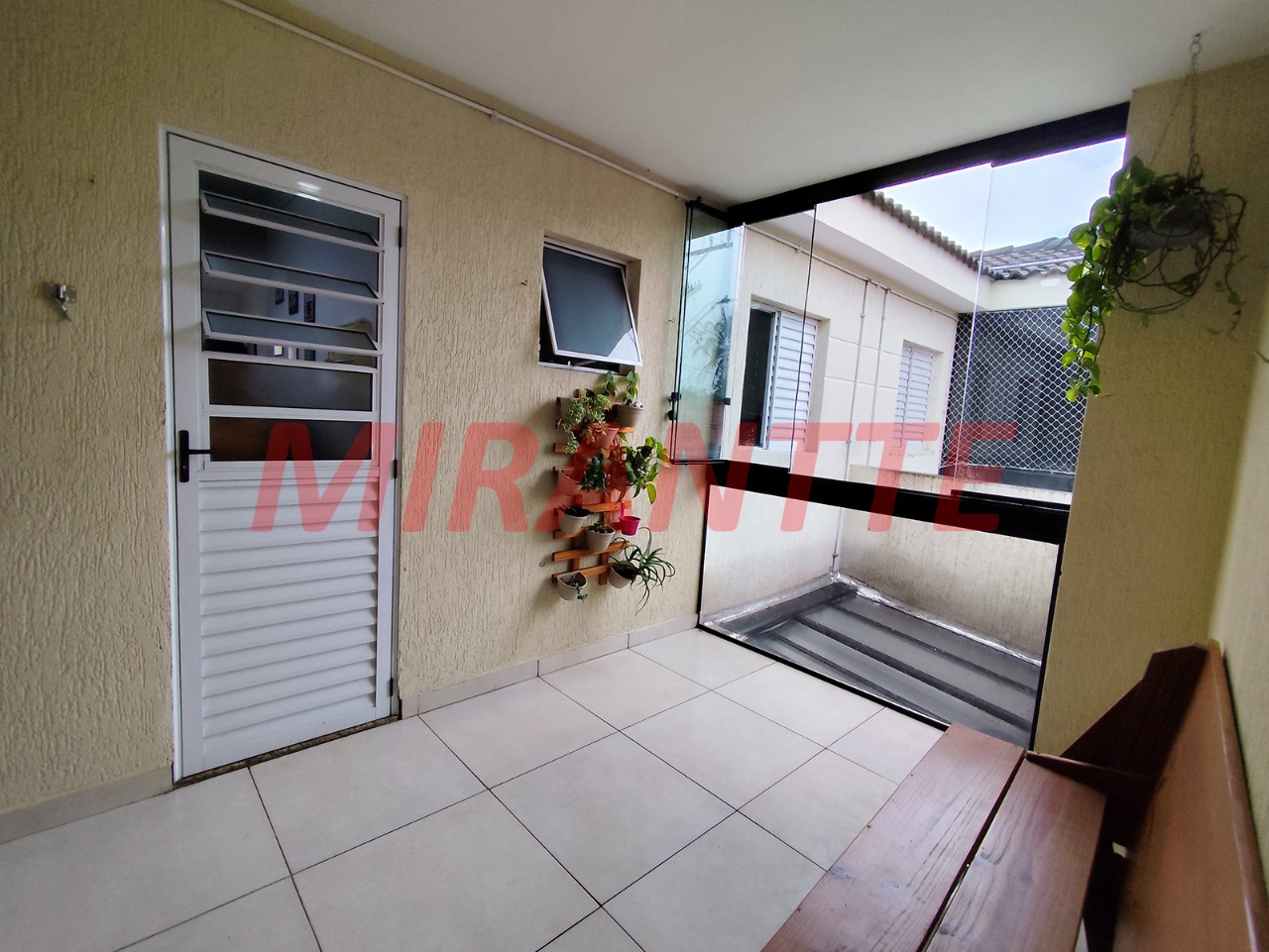 Apartamento de 42m² com 2 quartos em Jaçana
