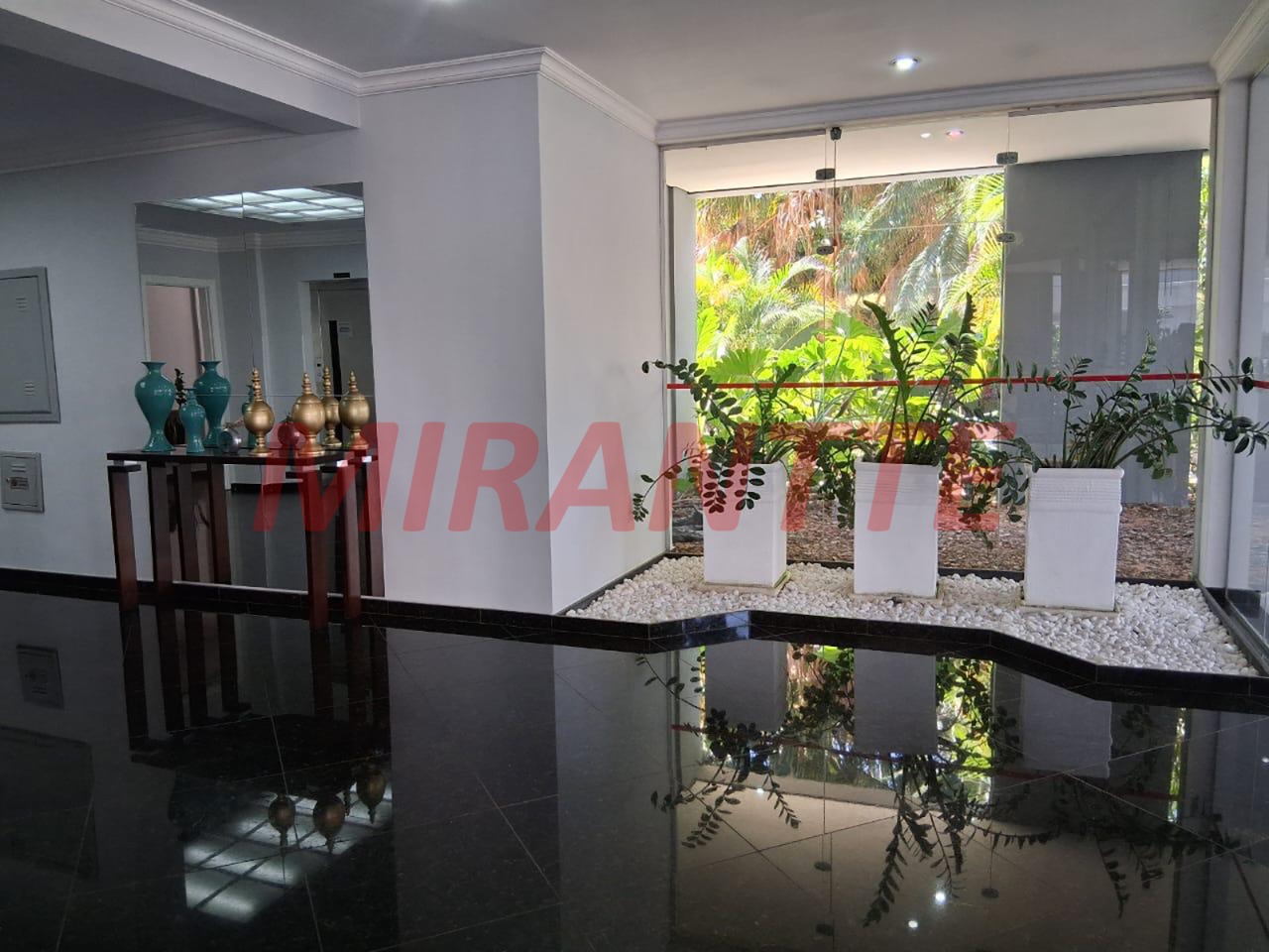 Apartamento de 96m² com 3 quartos em Água Fria