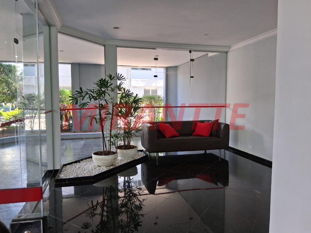 Apartamento de 96m² com 3 quartos em Água Fria