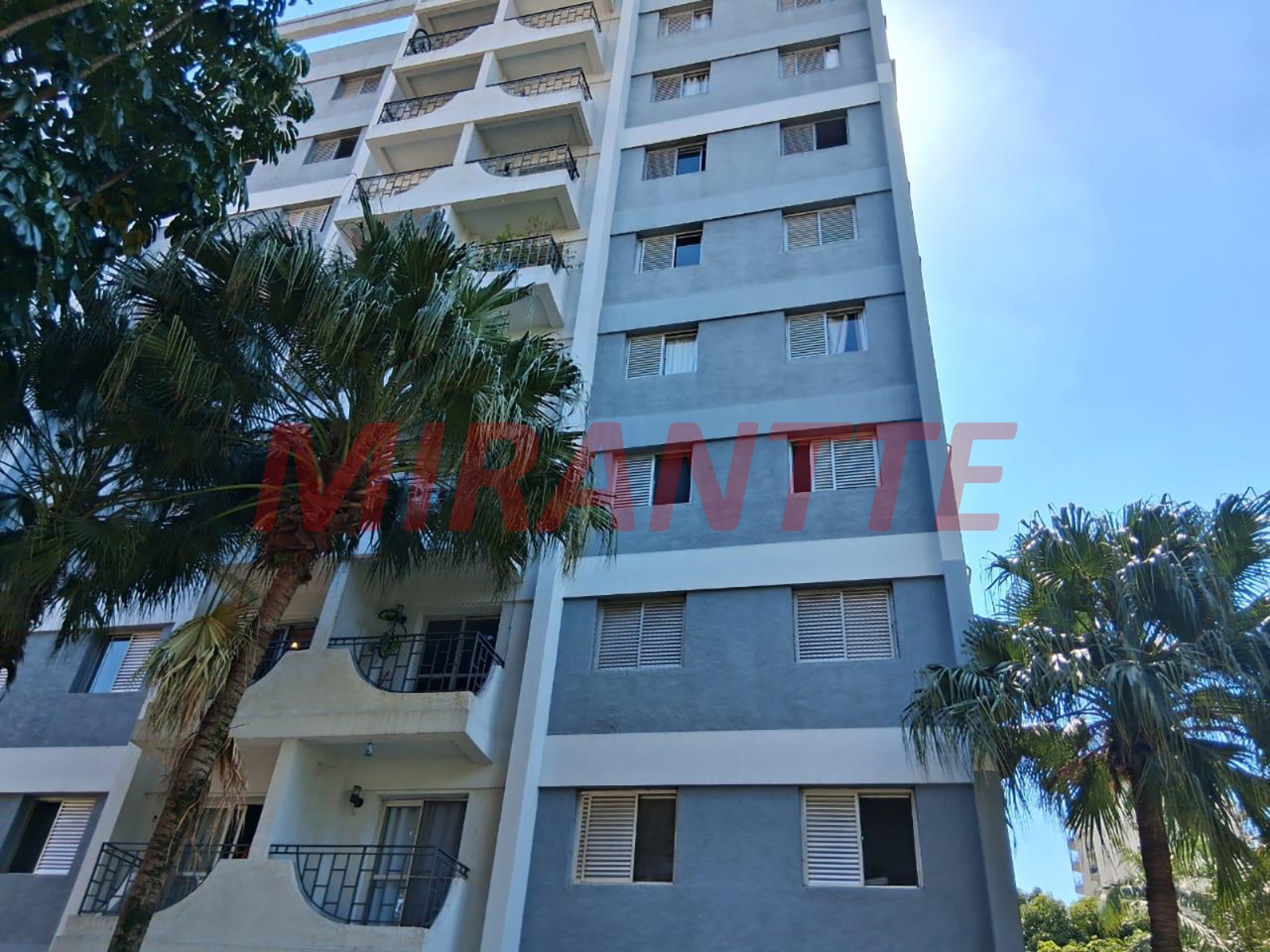 Apartamento de 96m² com 3 quartos em Água Fria