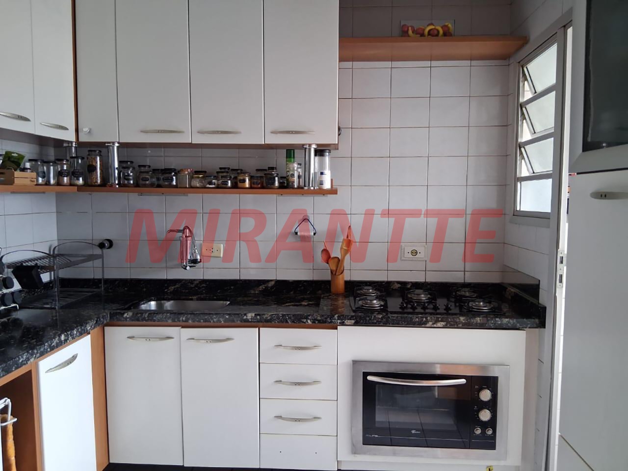 Apartamento de 96m² com 3 quartos em Água Fria