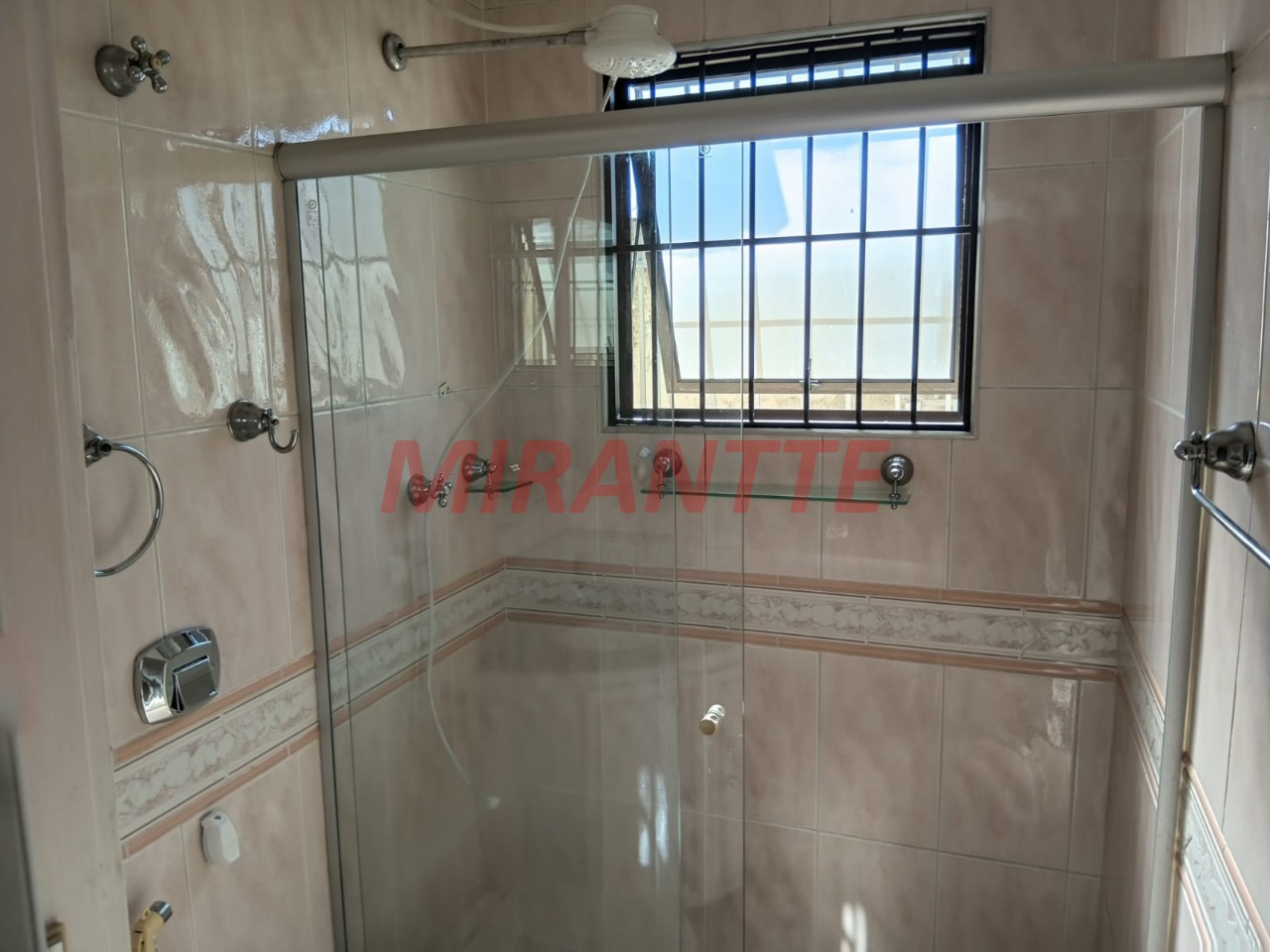 Sobrado de 115m² com 3 quartos em Jardim Leonor Mendes De Barros