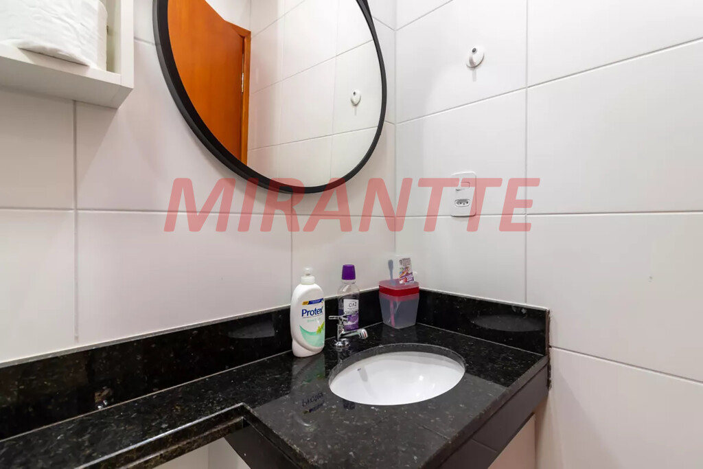 Apartamento de 52m² com 2 quartos em Água Fria