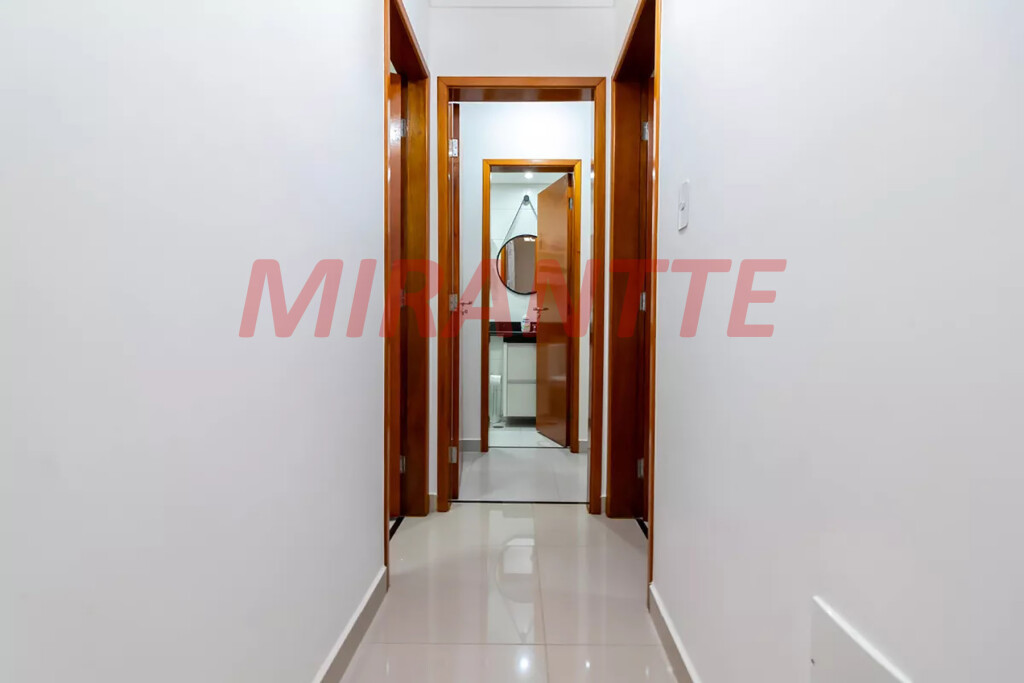 Apartamento de 52m² com 2 quartos em Água Fria