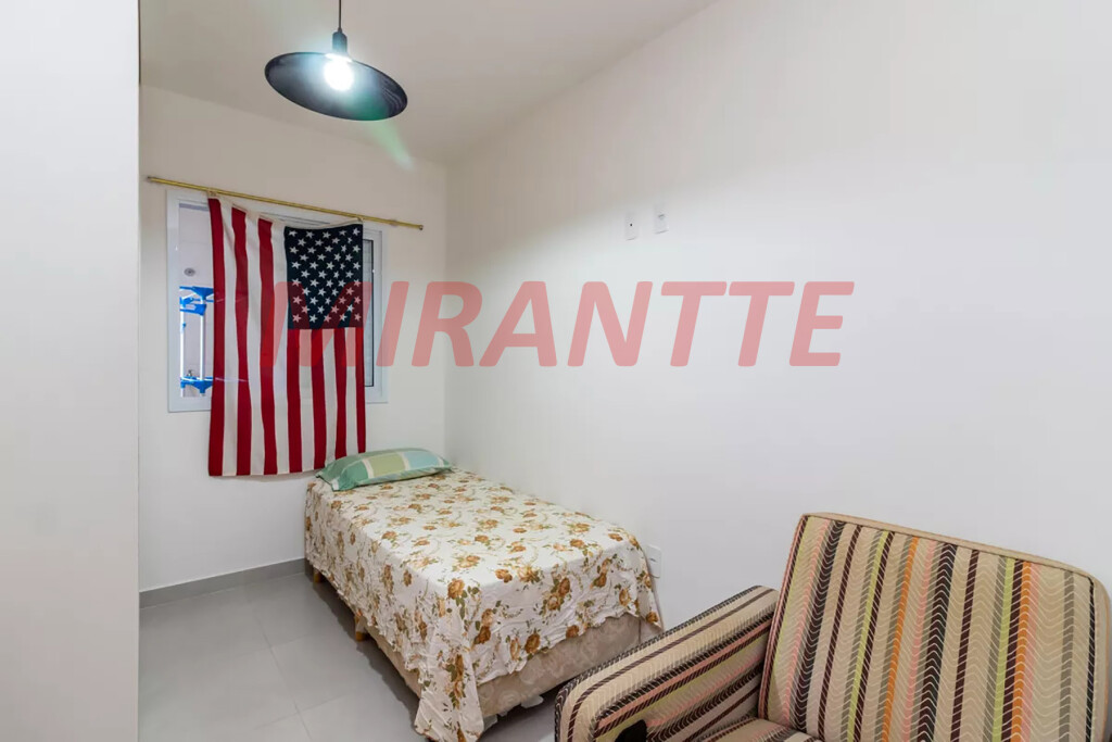 Apartamento de 52m² com 2 quartos em Água Fria