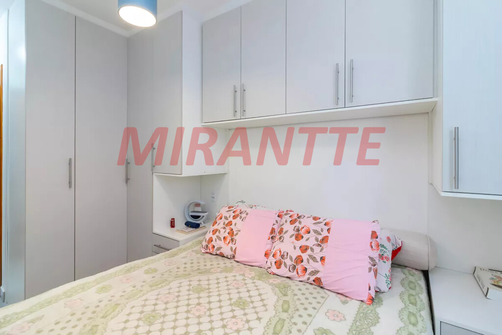 Apartamento de 52m² com 2 quartos em Água Fria