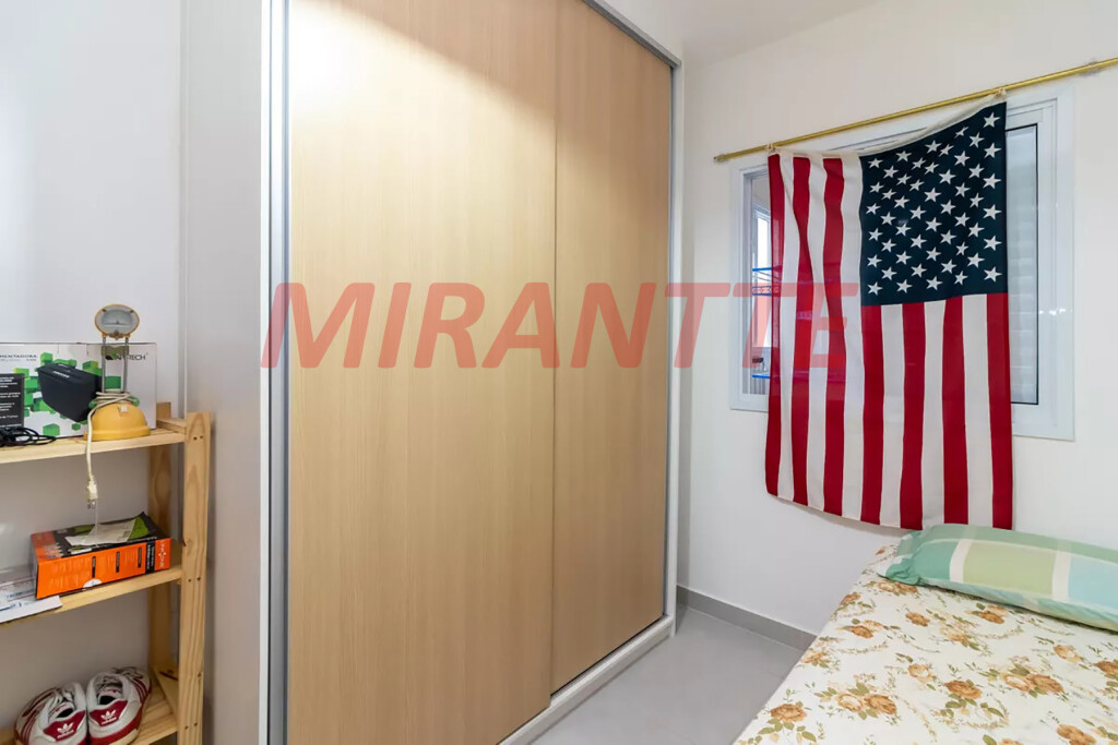 Apartamento de 52m² com 2 quartos em Água Fria
